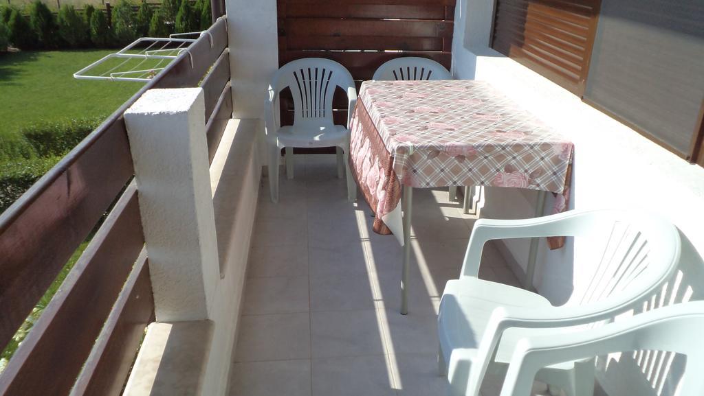 Apartments In Sunny Hill 3 Guest House Sozopol Bagian luar foto